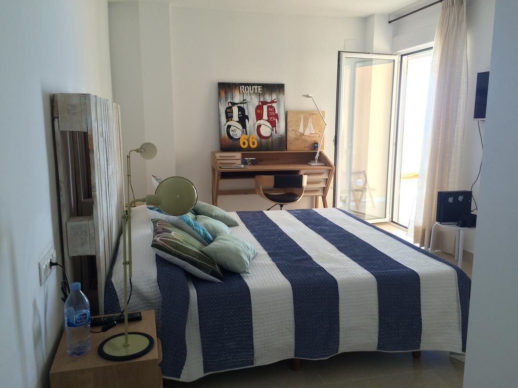 Beach House Brotonss เอลกัมเปโญ ภายนอก รูปภาพ